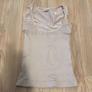 Bali shapewear tan top size medium